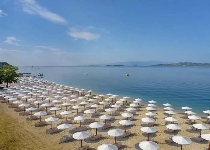 Akrathos Hotel 4*