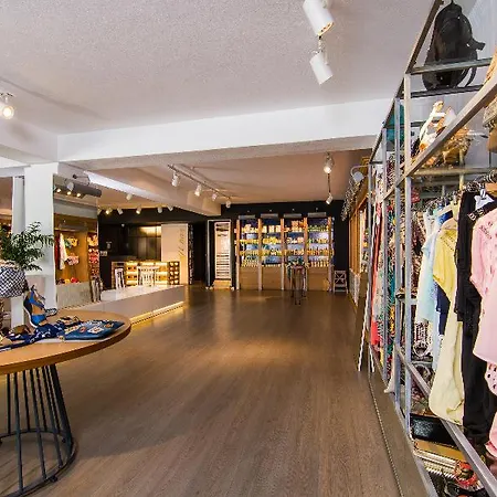 阿卡拉托斯海滨酒店 酒店