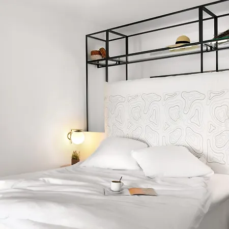 Akrathos Hotel 4*